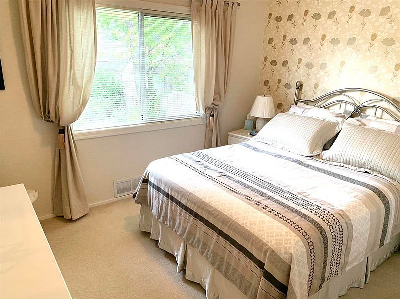 Vancouver House for rent - 4 Bedrooms — photo 5