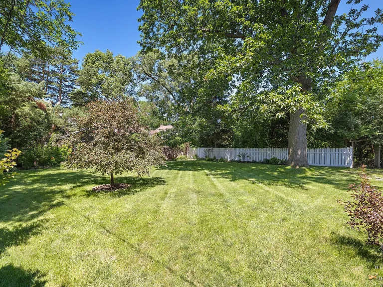 814 S Chestnut Ave — Photo 31