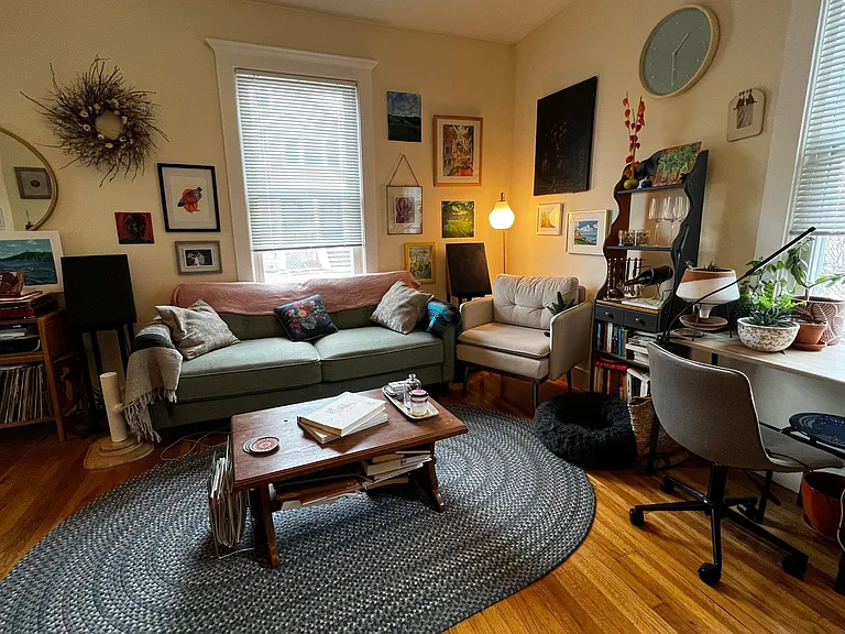 86 Clarendon Ave #F — Photo 1