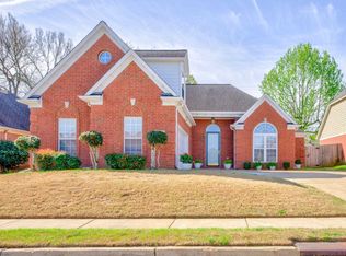 8415 Shady Elm Dr, Cordova, TN 38018
