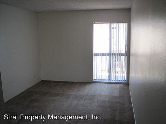 4th image of 3883 Jewell St #Stb02