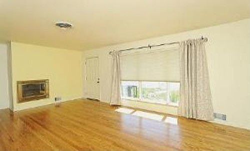 5th image of 5581 E Mansfield Ave