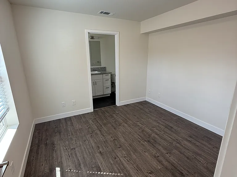 7298 Santa Ysabel Ave #6 — Photo 19