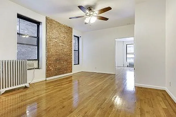 Rented by Addison Property Group | media 7