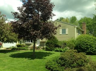 27 Toftree Ln, Dover, NH 03820