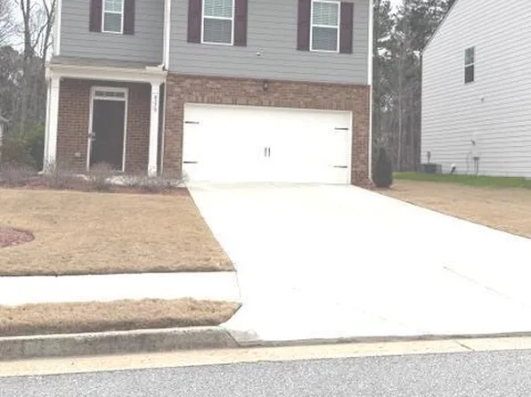8279 Bluewater Dr S, Atlanta, GA 30331