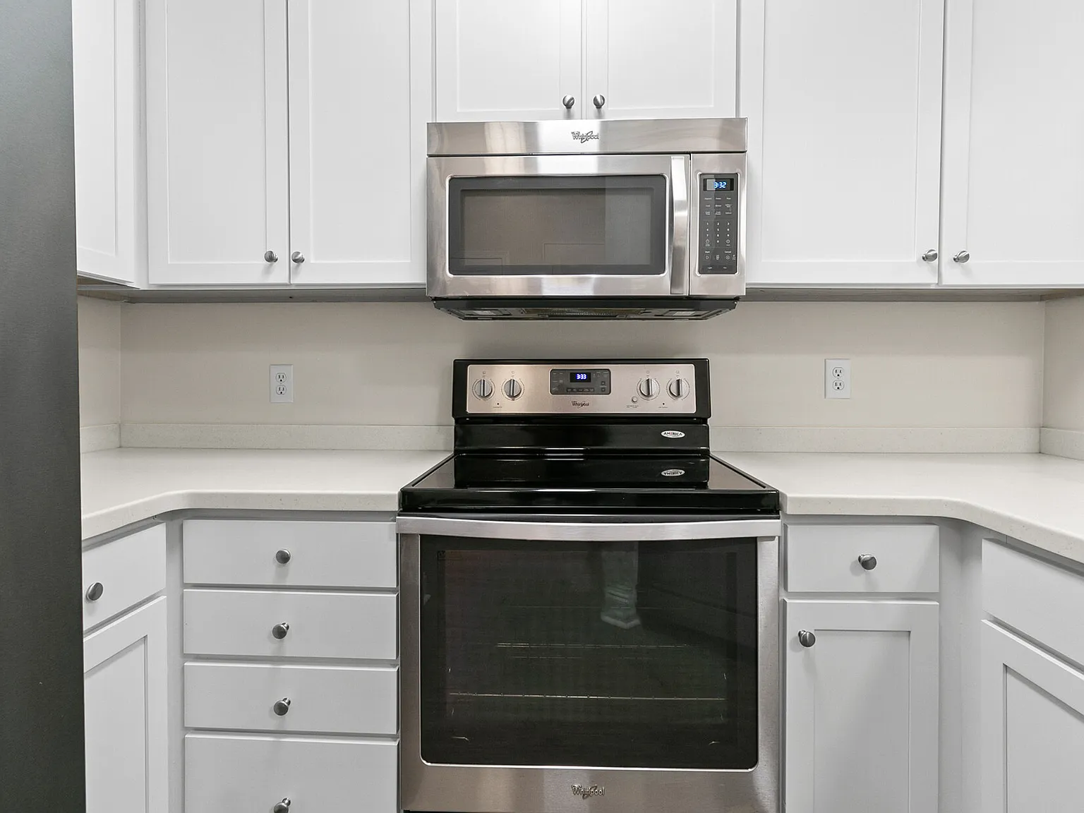 2 bed, 1107 sqft, $2,450 — Photo 4
