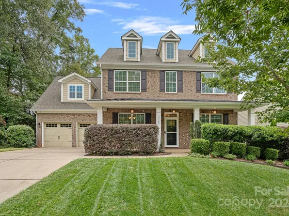 3209 Elyse Manor Ct, Charlotte, NC 28214