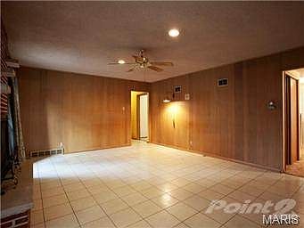 2nd image of 569 Beaucaire Dr