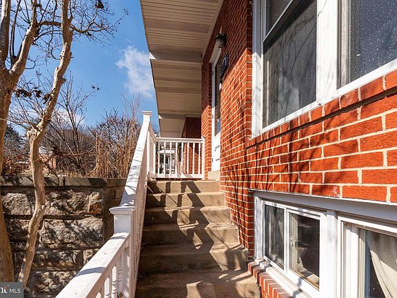 2nd image of 1306 Brixton Rd