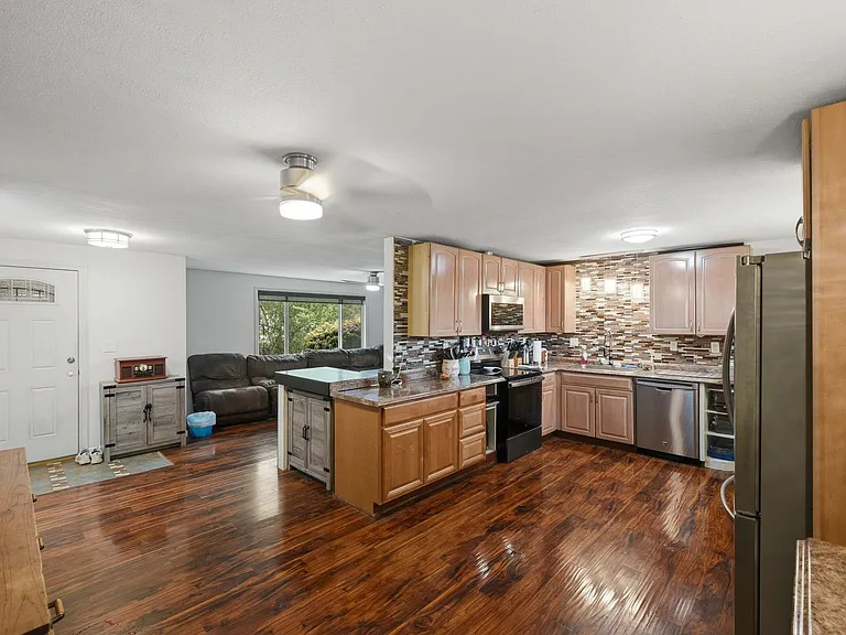 510 S Cammann St — Photo 7