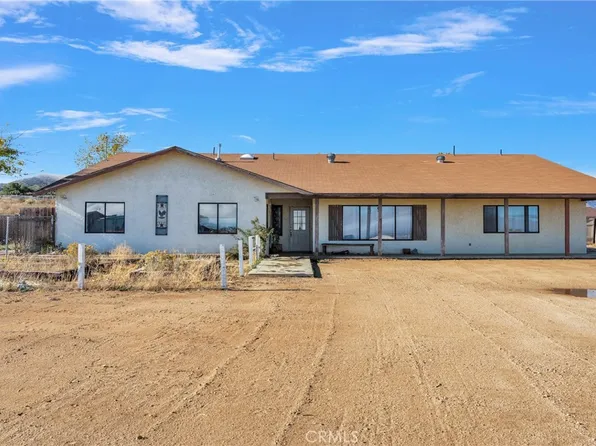 8577 Valle Vista Rd, Phelan, CA 92371