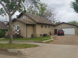309 2nd Ave NW, Watford City, ND 58854
