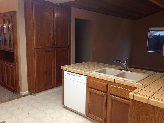 5th image of 4490 Granite Dr