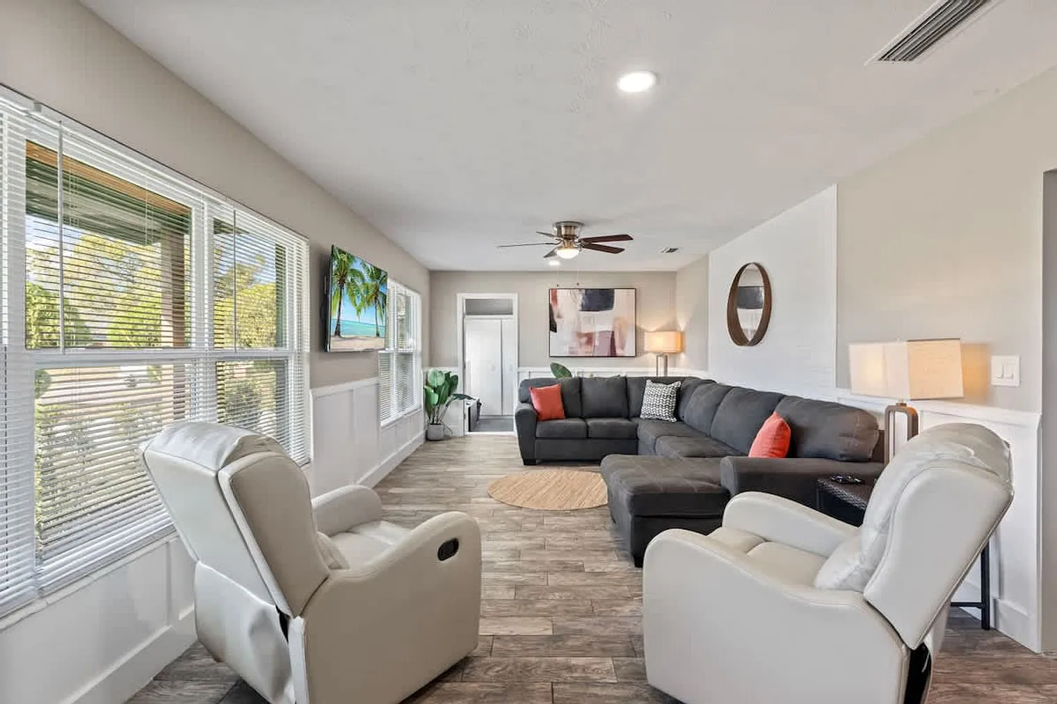 4 bed, 2.0 bath, 1463 sqft, $5,198 — Photo 2