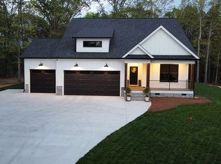 9330 Barbee Rd, Soddy Daisy, TN 37379