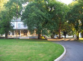 51 Dey Grove Rd, Manalapan, NJ 07726