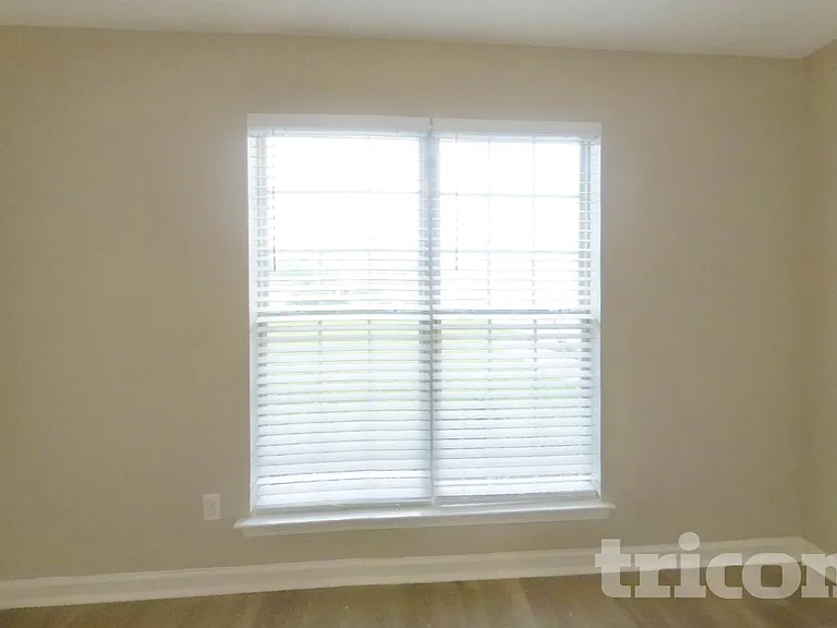 236 Galway Ln — Photo 12