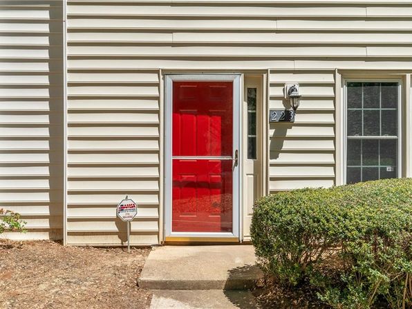 223 Chads Ford Way, Roswell, GA 30076