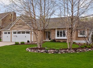 4099 Hallgren Ln, Excelsior, MN 55331