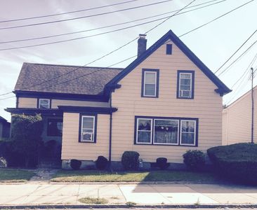 98 Tarkiln Hill Rd, New Bedford, MA, 02745