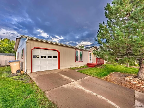 1517 Shetland Dr, Laramie, WY 82070
