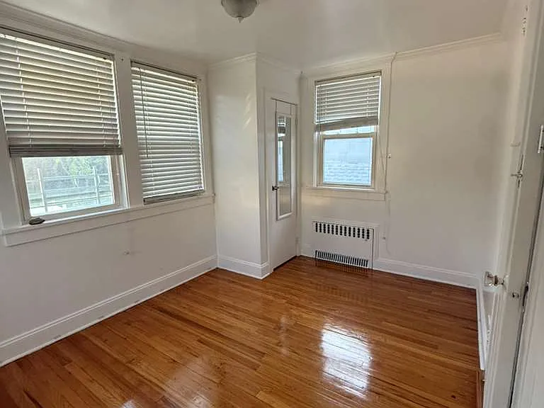 290 Roberts Ave #2 — Photo 14