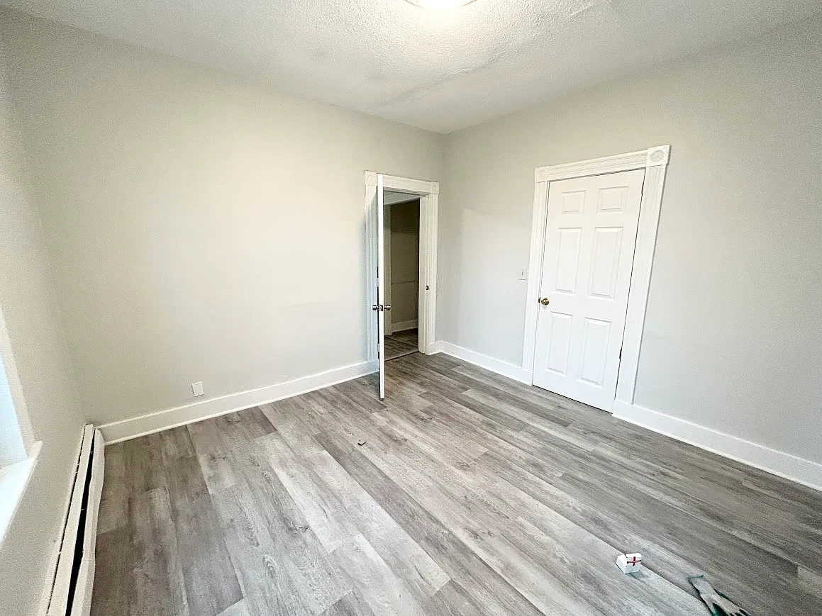 3 bed, 1200 sqft, $3,000 — Photo 4