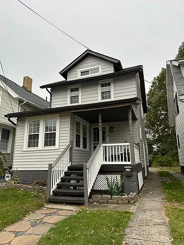 2084 W 105th St Photo 1