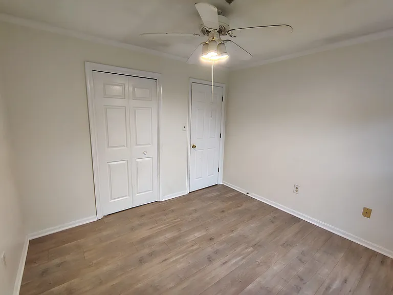 3847 Shadywood Dr #3B — Photo 11