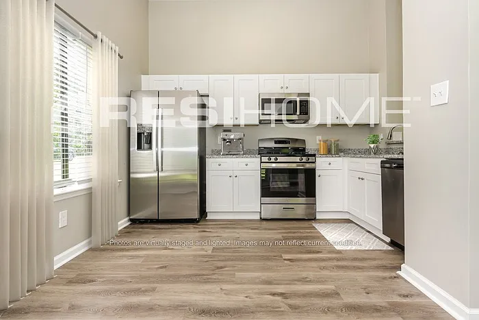 3 bed, 2.0 bath, 1300 sqft, $1,720 — Photo 2