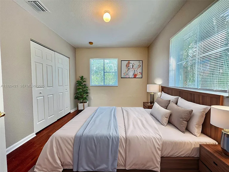 8208 SW 29th St #101 — Photo 12