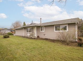 925 NE Country Club Ave, Gresham, OR 97030