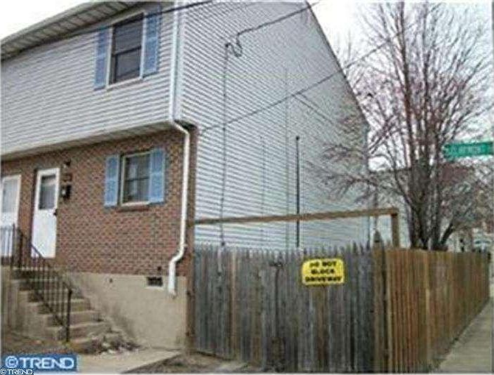 1st image of 101 S Claymont St