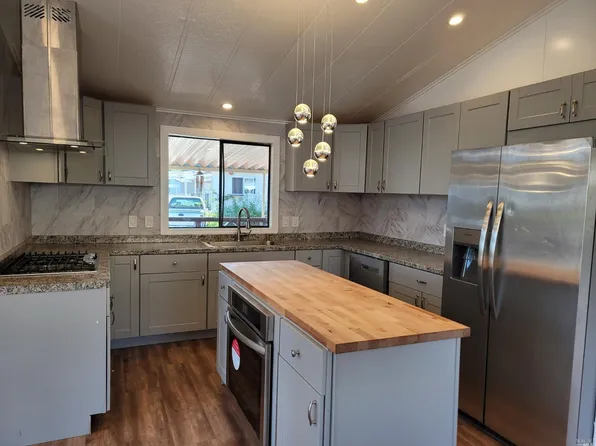 302 Toyon Way, Santa Rosa, CA 95403