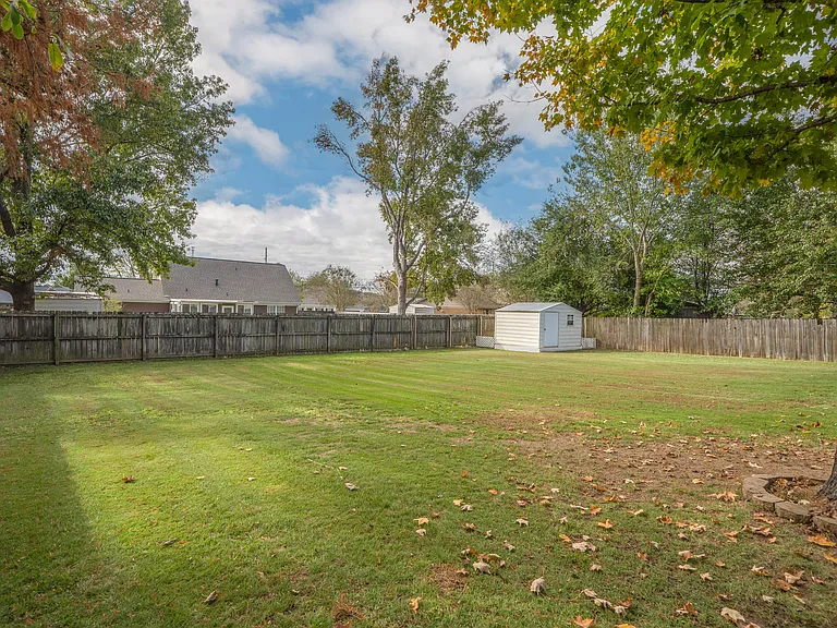 4153 Cypress St — Photo 31