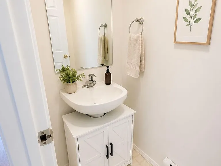 427 Michael Grove Ave #18 — Photo 1