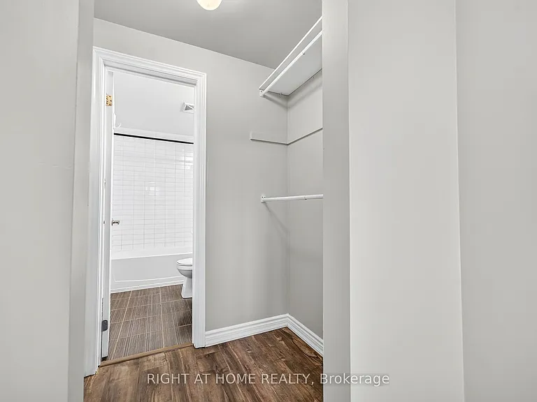 570 Lolita Gdns #430 — Photo 33