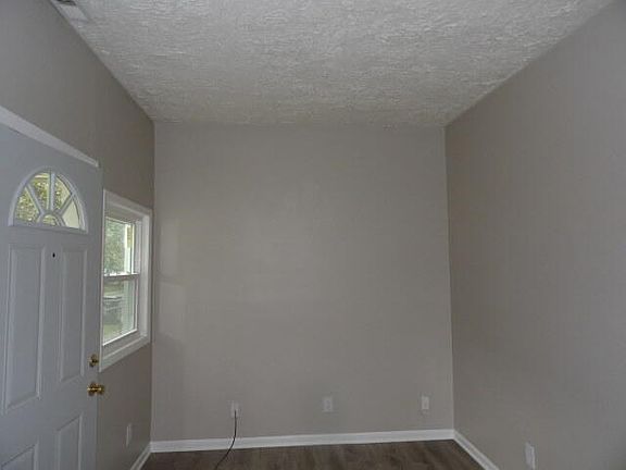 5th image of 1406 Roosevelt Ave