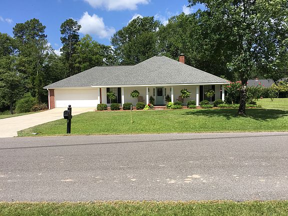 2nd image of 9 Bridgewater Dr