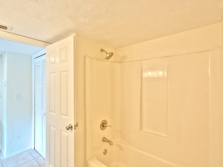 2385 Naples Trace Cir #2 — Photo 3