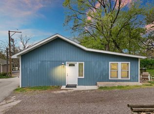 905 Osage Dr, McHenry, IL 60051