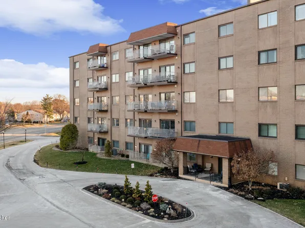 3030 Breckenridge Ln APT 230, Louisville, KY 40220