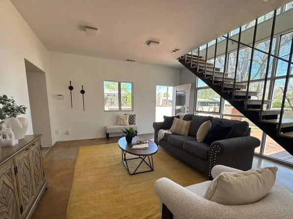 912 Hermosa Dr NE, Albuquerque, NM 87110