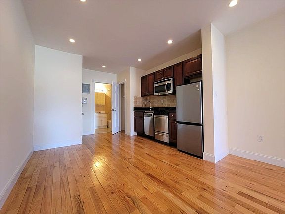 4th image of 106 Charles St APT 7