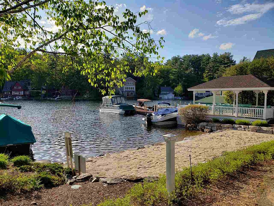2nd image of 30 Roberts Rd