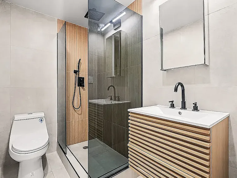 175 S 4th St #4 — Photo 8