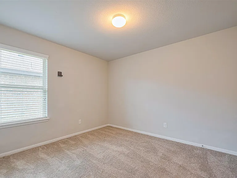 3010 Veeder Pass Ln — Photo 23