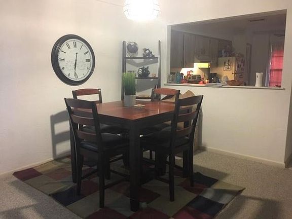 5th image of 826 Stonybrook Cir