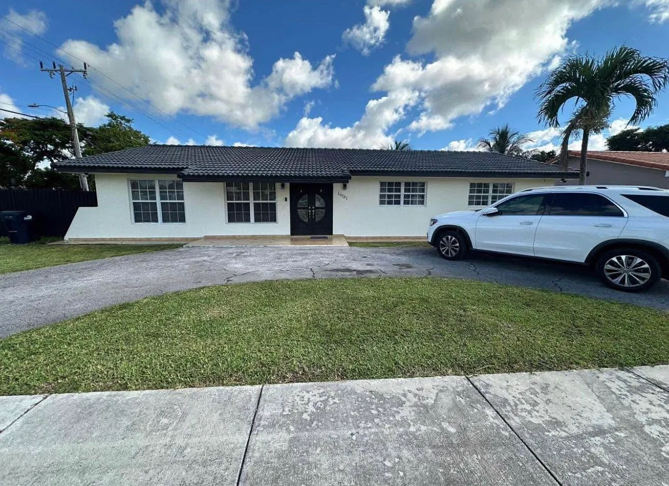 3 bed, 1624 sqft, $3,400 — Photo 1